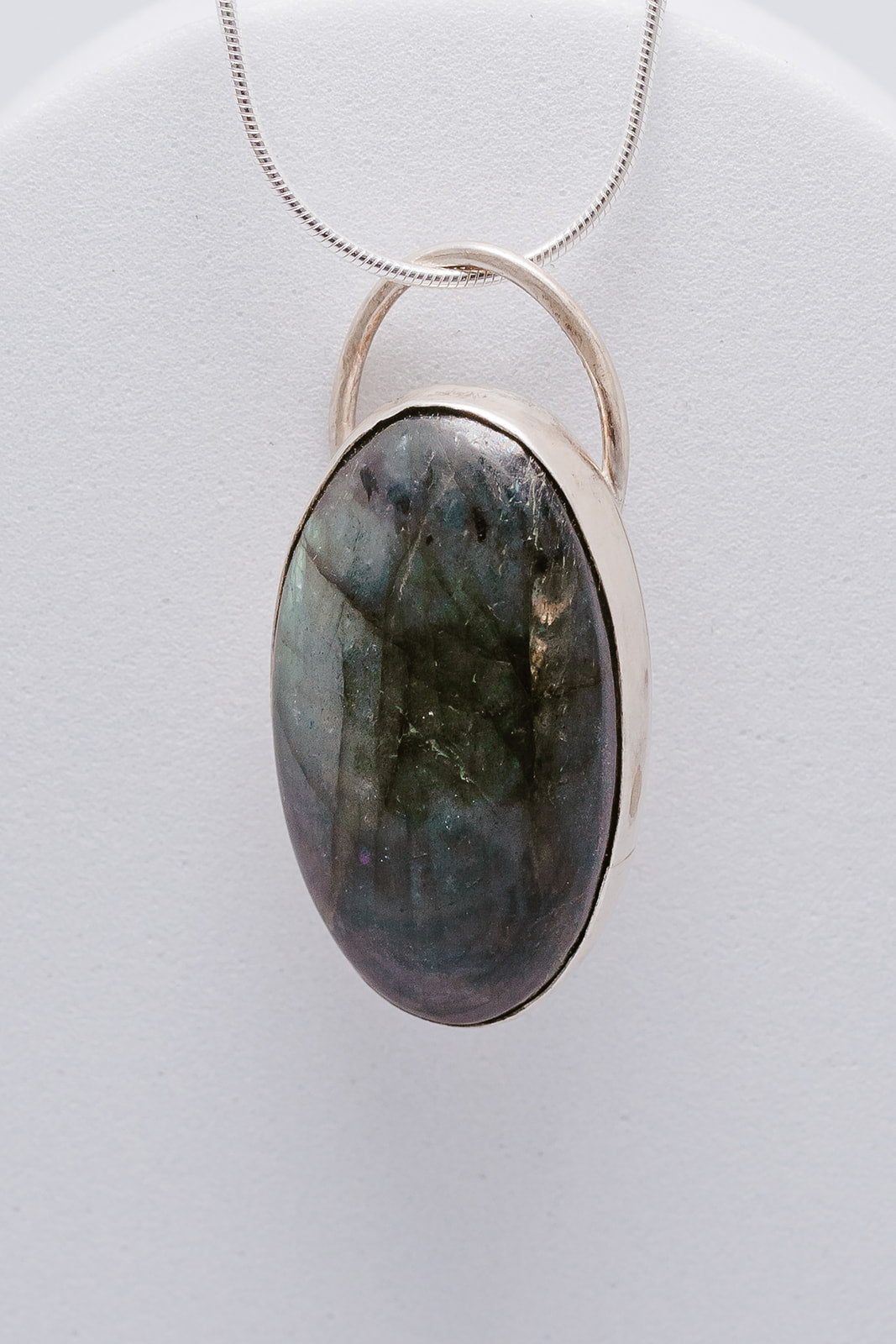 Sterling silver Labradorite oval bezel pendant