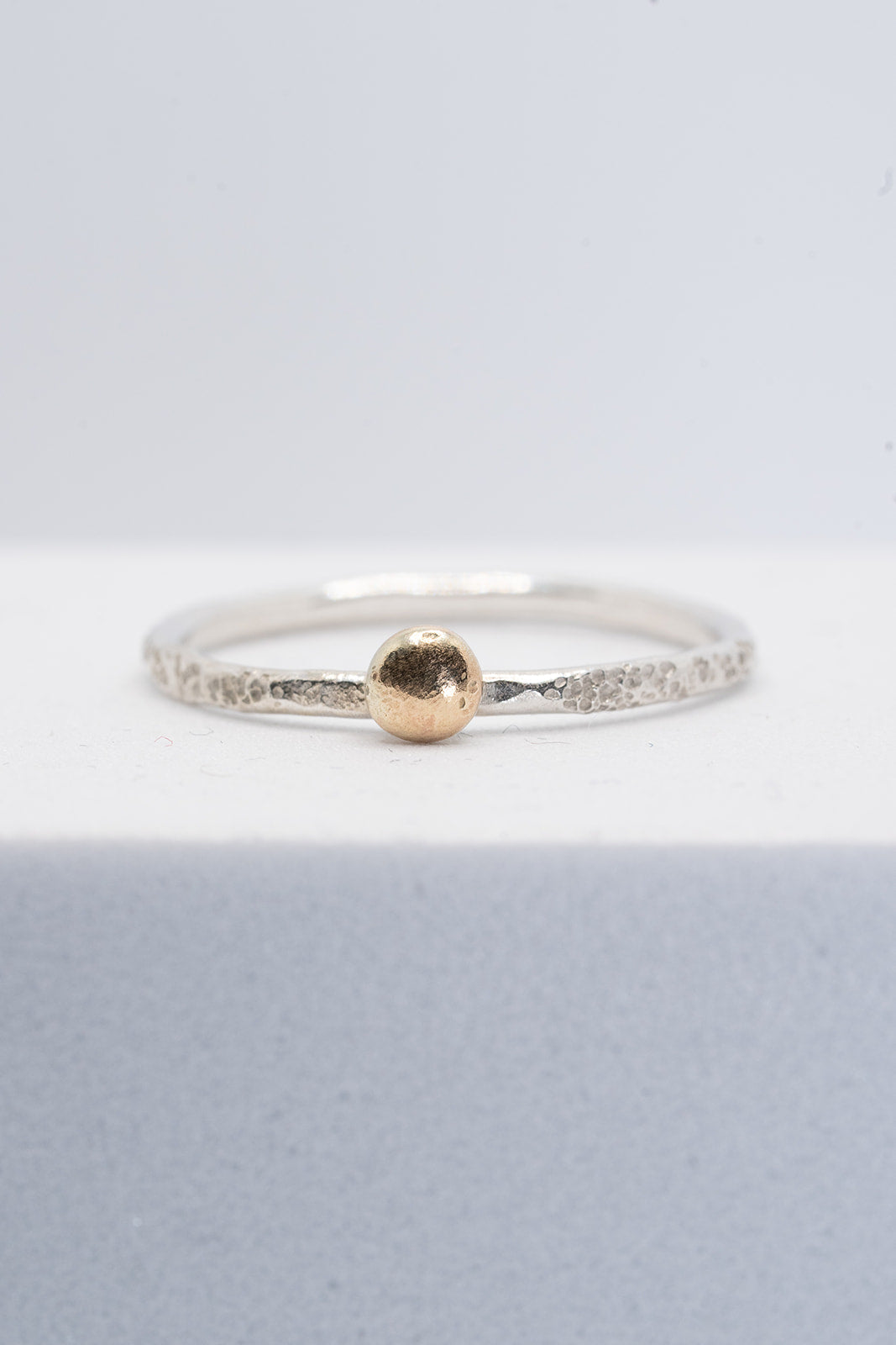 Silver hammered stacking ring with 9ct gold nugget